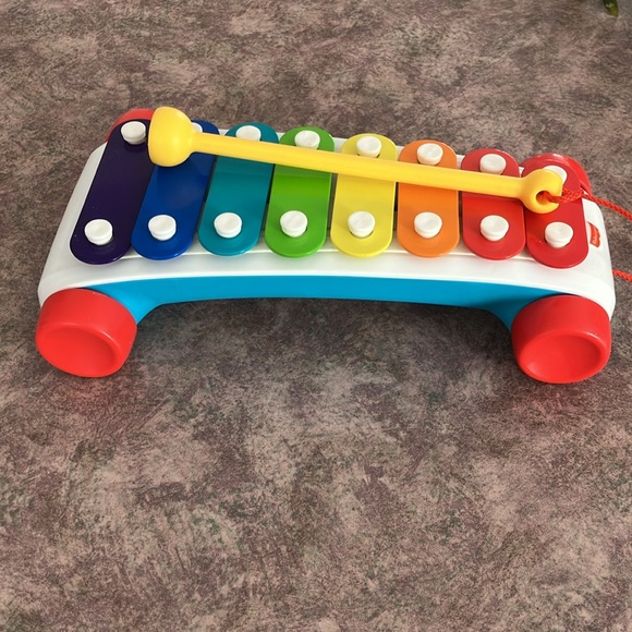 Pair of Classic Fisher-Price Toys - Picture 4 of 5